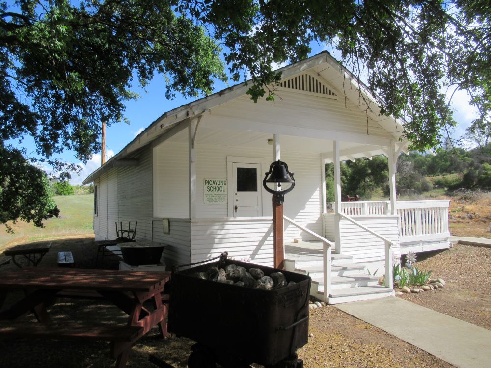 This is a photo of the old Picayne Schoolhouse used by local Indian children.